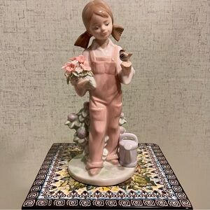 LLADRO DAISA PORCELAIN SPRING GIRL PORCELAIN FIGURINE SPAIN 1983 NEW IN BOX